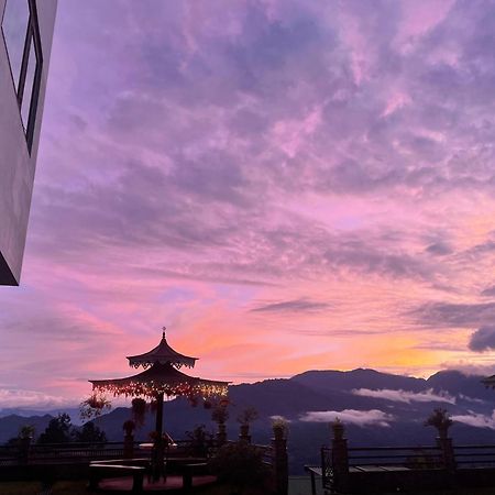Martam Farmhouse Pelling Bagian luar foto